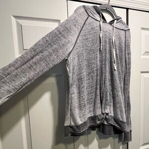 BUNDLE 5/$35 Jane and Delancey Light Textured Gray Hoodie Pullover XL
